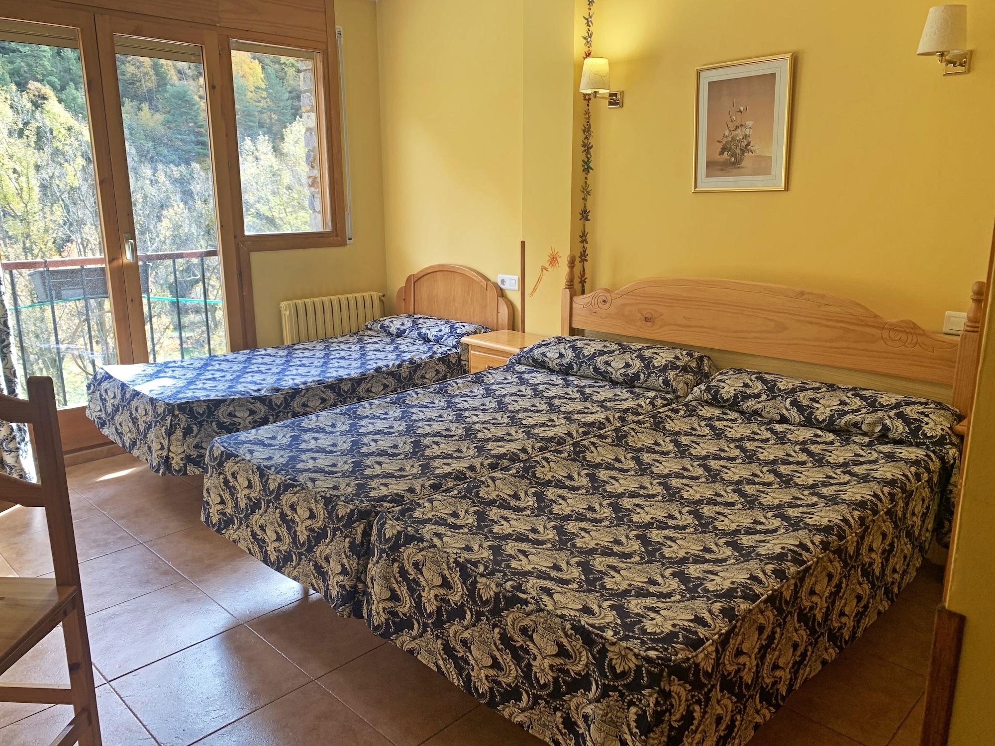 Hotel Antic La Cortinada Bagian luar foto