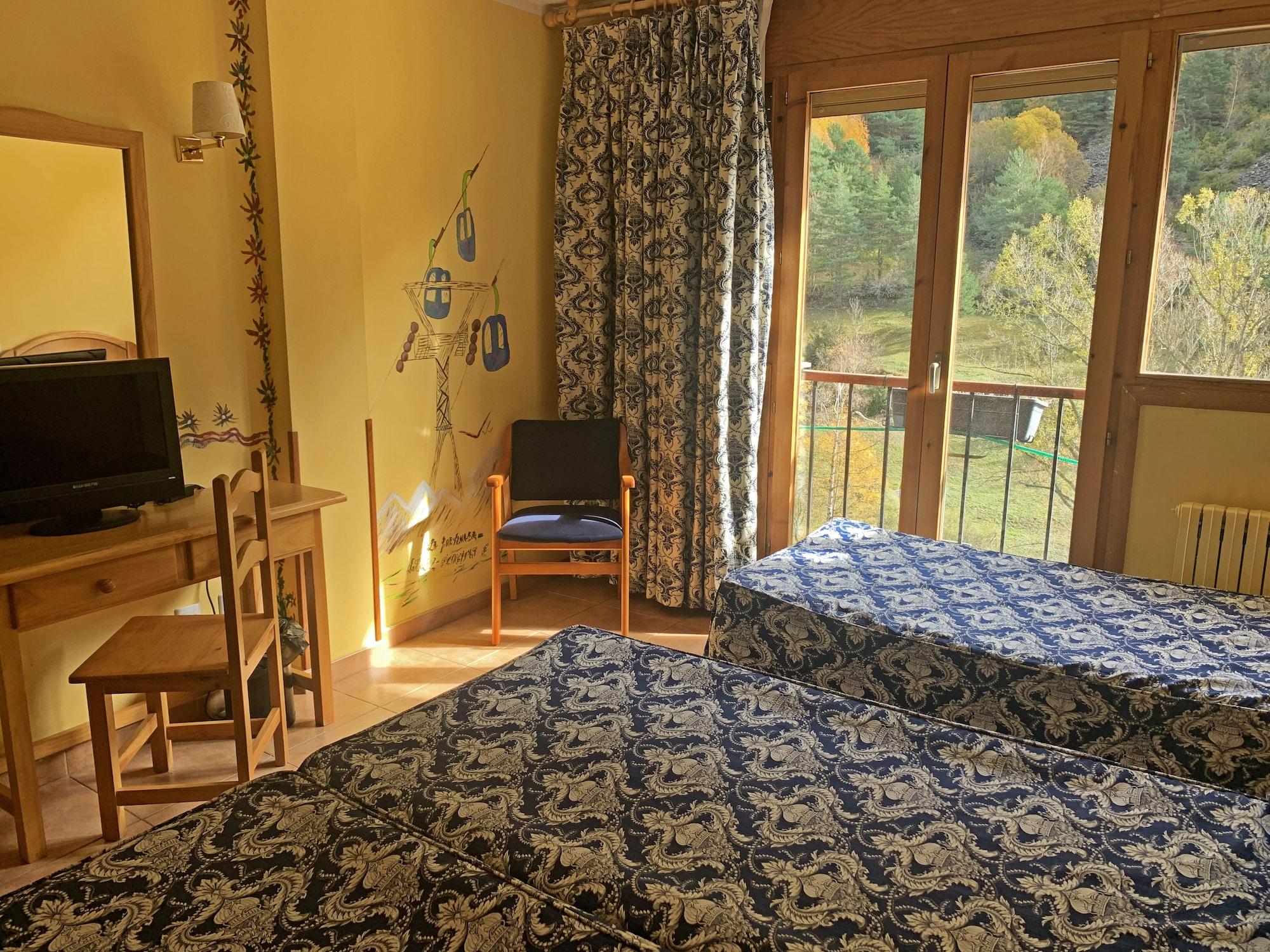 Hotel Antic La Cortinada Bagian luar foto
