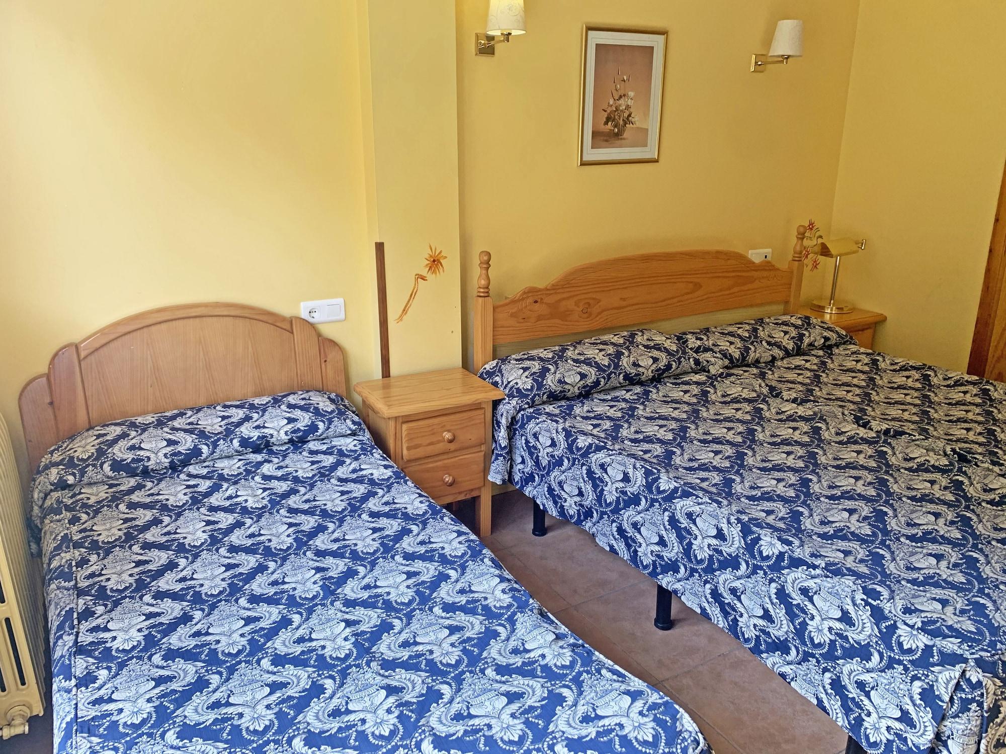 Hotel Antic La Cortinada Bagian luar foto