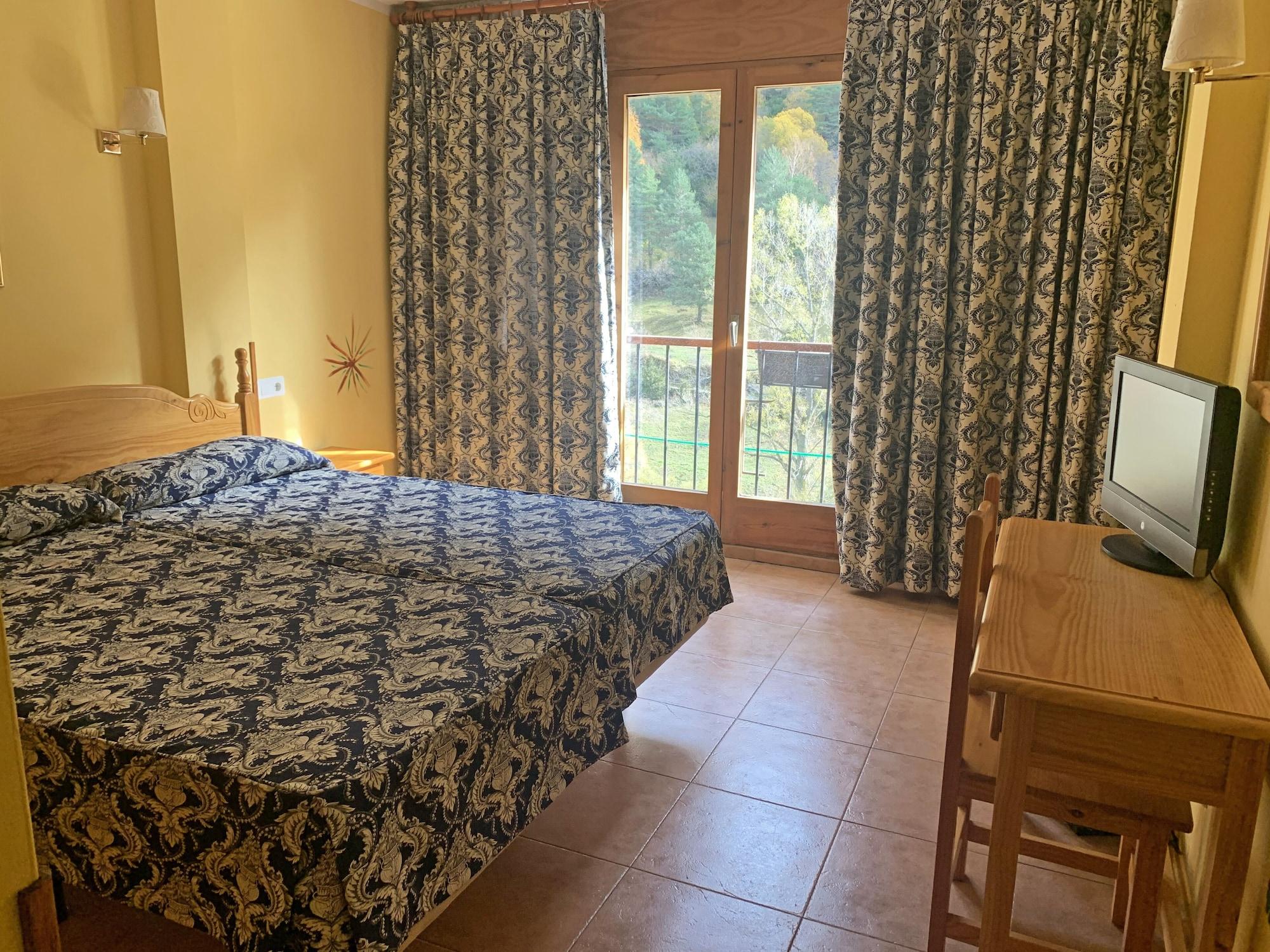 Hotel Antic La Cortinada Bagian luar foto