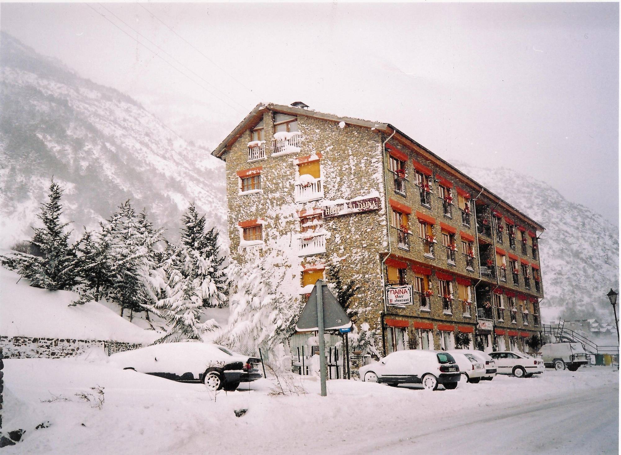 Hotel Antic La Cortinada Bagian luar foto