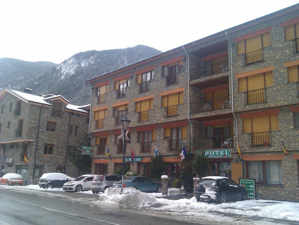 Hotel Antic La Cortinada Bagian luar foto