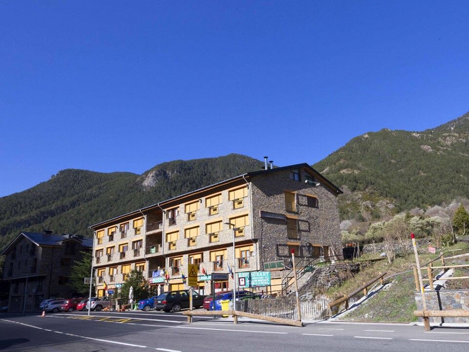 Hotel Antic La Cortinada Bagian luar foto